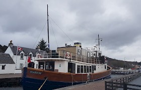 Glen Tarsan in the Caledonian Canal by Neil White