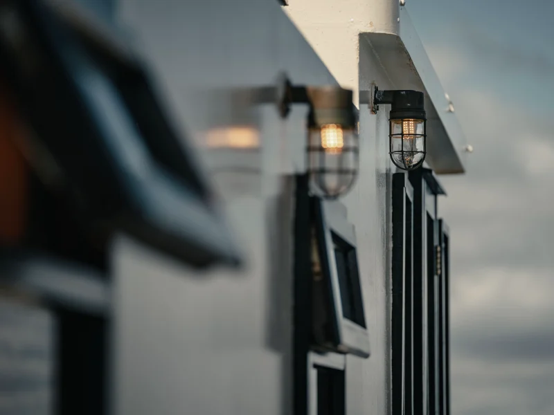 light bulbs on the ship